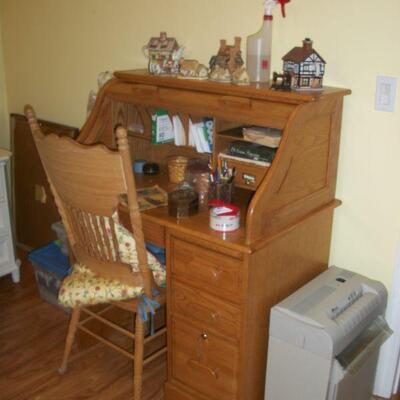 **BIN**  - Oak Roll Top Desk with Chair and keys