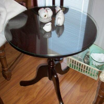 Round Wood 3 Leg End Table with glass protector