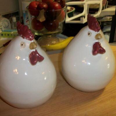 Pottery Hens