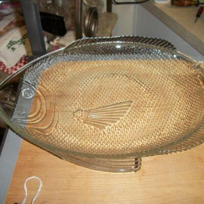 15" Clear Glass Fish Platter