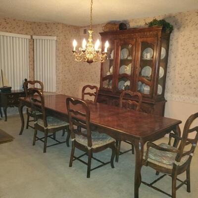 Hickory Manufacturing Co. dining table and china cabinet.