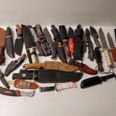 #5232 â€¢ Various Fixed Blade Knives