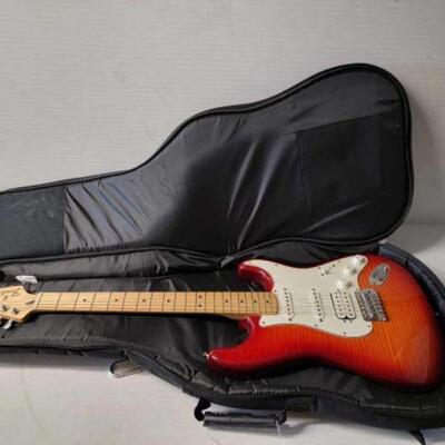 #5854 â€¢ Fender Stratocaster Guitar & Soft Fender Case
