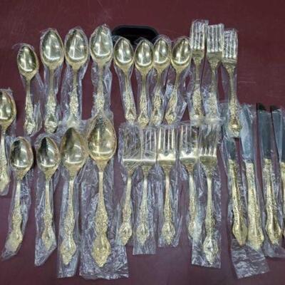 #2650 â€¢ (2) 25pc Golden Barclay Geneve Japan Tableware