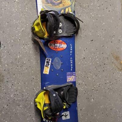 #5152 â€¢ Snowboard With Drake Bindings