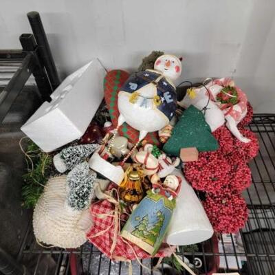 #5032 â€¢ Christmas Decorations