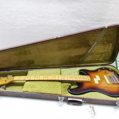 #2536 â€¢ IbaÃ±ez Roadster Electric Guitar with Case Serial Number: E810790 Guitar Dissembles and Does NOT Have Strings.