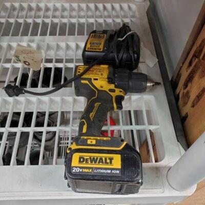 #2052 • Dewalt 1/2