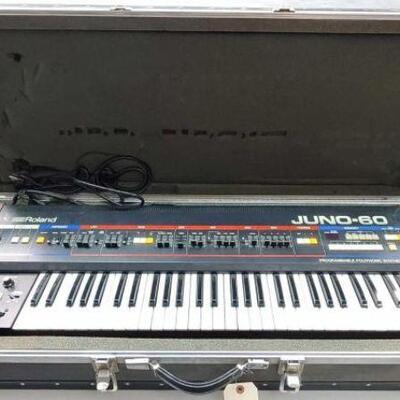 #2540 â€¢ Roland Juno-60 61 Key Polyphonic Synthesizer with Case