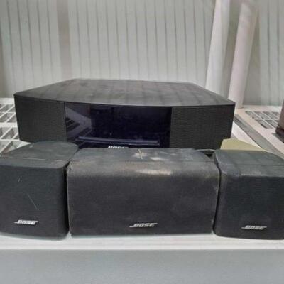 #2008 • Bose Wave And 3 Speakers
