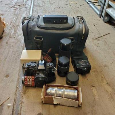 #3026 • Sears KS-2 Camera, Case, Flash, And Lenses