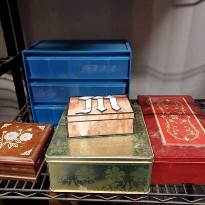 #5040 â€¢ Five Jewelery Boxes