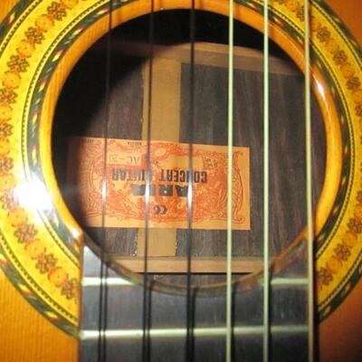 Acoustic Guitar ARIA Concert Guitar-with Case 