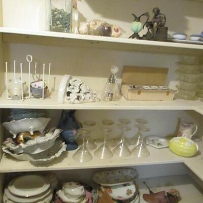 Tons of Vintage Platters and more 