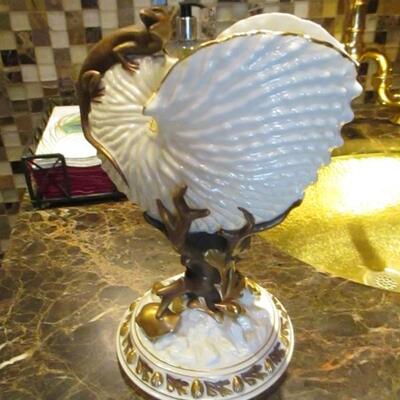Vintage Victorian Royal Worchester Nautilus Shell Vase with Lizard  