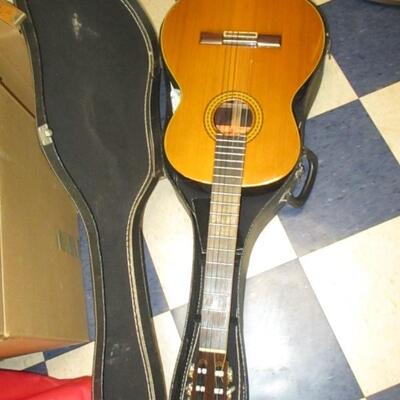 Acoustic Guitar ARIA Concert Guitar-with Case 