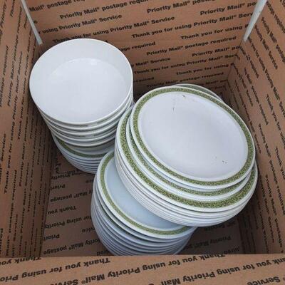 https://www.ebay.com/itm/125076909366	SB3001 ASSORTED BOX LOT , PLATES, BOWLS ETC		Offer	 $24.99 
