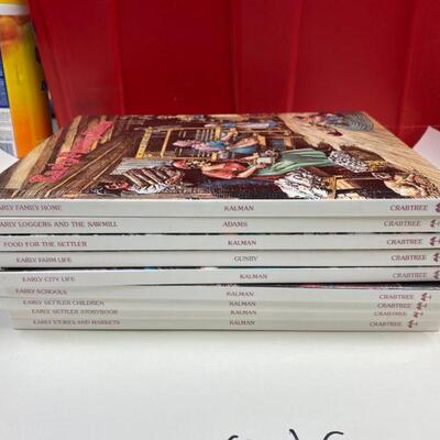 https://www.ebay.com/itm/115136002156	"HS8016 Home School Book Lot (9) - Early American History - Crabtree,  Kalman, Adams, Gunby:...