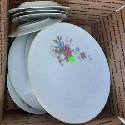 https://www.ebay.com/itm/115163881505	SB3021 ASSORTED BOX LOT , PLATES, ETC		Offer	 $24.99 
