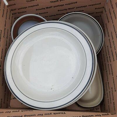 https://www.ebay.com/itm/115164040999	SB3006 ASSORTED BOX LOT , PLATES, BOWLS ETC		Offer	 $24.99 
