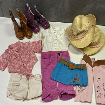 https://www.ebay.com/itm/125106702405	HS1014 AMERICAN GIRL DOLL COWGIRL COUNTRY COLLECTION WITH HATS, BOOTS & CLOTHES		BIN	 $74.99 
