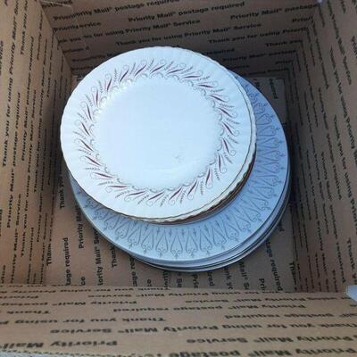 https://www.ebay.com/itm/015077150022	SB3010 ASSORTED BOX LOT , PLATES, BOWLS ETC		Offer	 $24.99 
