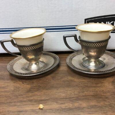 https://www.ebay.com/itm/114609949596	WRY5013G Lenox Sterling and China Espresso Cups		BIN	 $59.99 
