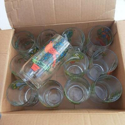https://www.ebay.com/itm/015078152940	SB3032 ASSORTED BOX LOT , CHRISTMAS GLASSES		Offer	 $24.99 
