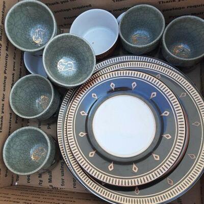 https://www.ebay.com/itm/015076971897	SB3026 ASSORTED BOX LOT , PLATES, ETC		Offer	 $24.99 
