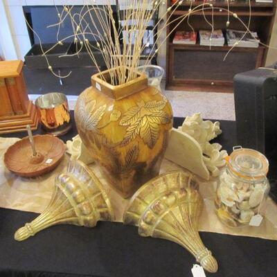 NICE COLLECTION OF VASES AROUND HOUSE & CORBEL SCONCE PAIRS. ALSO SEA SHELL COLLECTIONS IN VASES & BOWLS