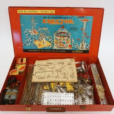 1039	GILBERT ERECTOR SET 10 1/2 AMUSEMENT PARK SET
