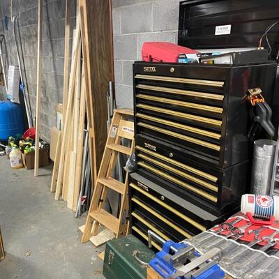 Misc garage items and lots of tools 