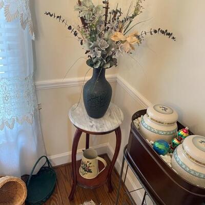 Vintage marble corner table 