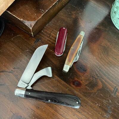 Pocket knives 
