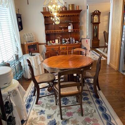 Vintage clover table and large area rug with hutch 