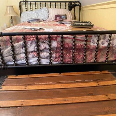 Queen sized Metal Spindle Bed  ~ divided base for easy transport
Headboard 51