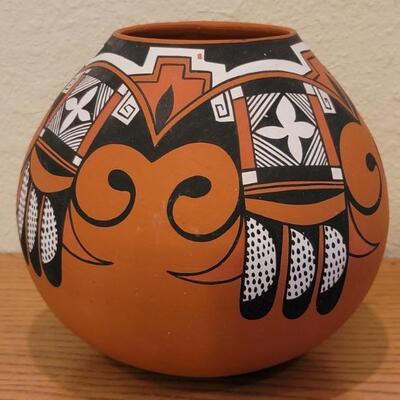 Southwestern Tigua Pottery Vase by Gloria Holguin