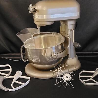 Kitchen Aid Stand Mixer with Attachments