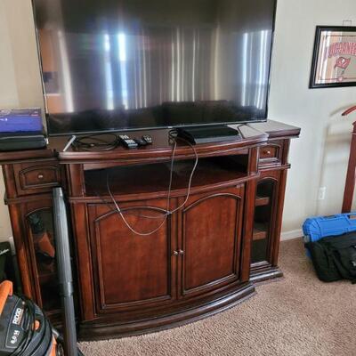 another large tv and excellent cabinet, sold separately