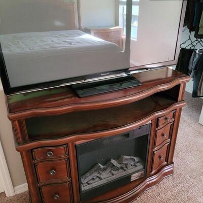nice cabinet, large flat screen sold separately