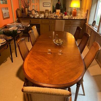 Drexel Heritage walnut dining room set - beautiful!