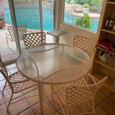 Brown Jordan patio table & chairs -- pristine!
