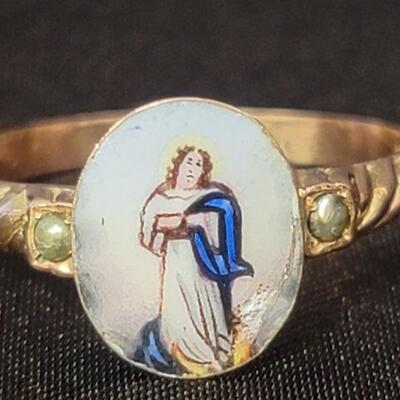 14K Virgin Mary Ring w/ 2 Small Pearls