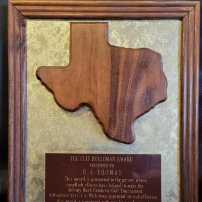 The Clif Holloman Award Presented to BJ Thomas