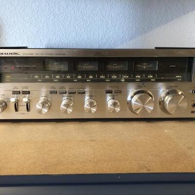 Realistic Model 31-3000 AM/FM Stereo Receiver
