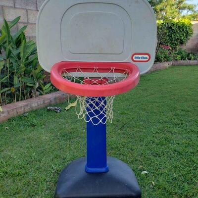 MSE071 - Little Tikes TotSport Basketball Hoop w/Adjustable Base