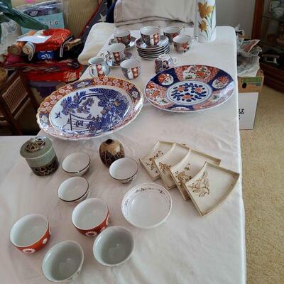 MSE021 - Fine China, Mugs, Saucers, Large Serving Platters, Tea Cups & More