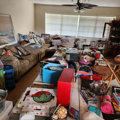 Estate sale photo