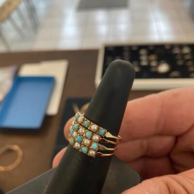 14k gold Victorian turquoise and seed pearl ring!!