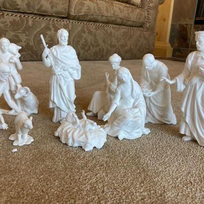Large collection of nativity sets